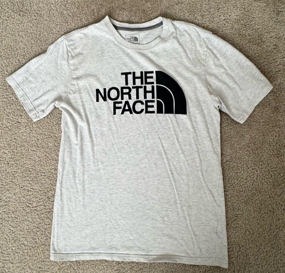 The North Face Mens Small Gray Logo Graphic T Shirt Standard Fit Tee
